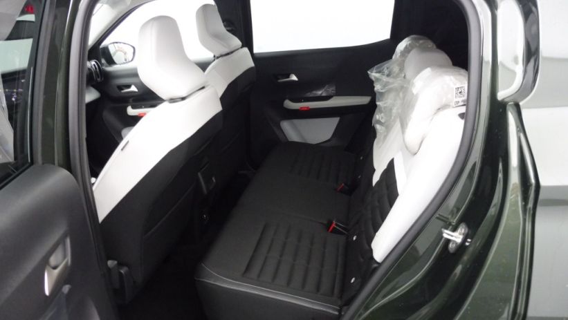 Aperçu du véhicule : 1.2 HYBRIDE 145CH MAX 7 PLACES