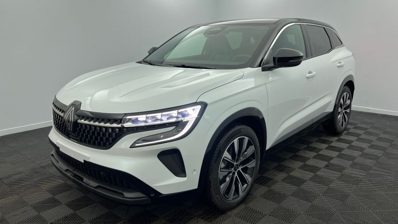 Aperçu du véhicule : E-Tech full hybrid 200 Techno Blanc Nacré - Toit Noir Etoilé avec 2650€ d'équipements inclus