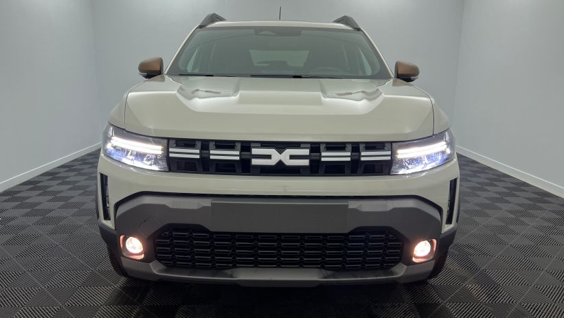 Aperçu du véhicule : Hybrid 140 4x2 Extreme Sandstone avec 1350€ d'équipements inclus