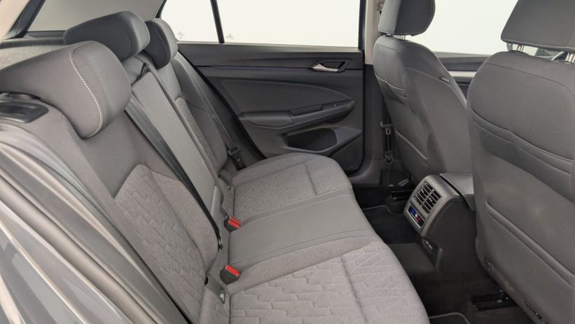Aperçu du véhicule : 2.0 TDI 116 BVM6 LIFE PLUS