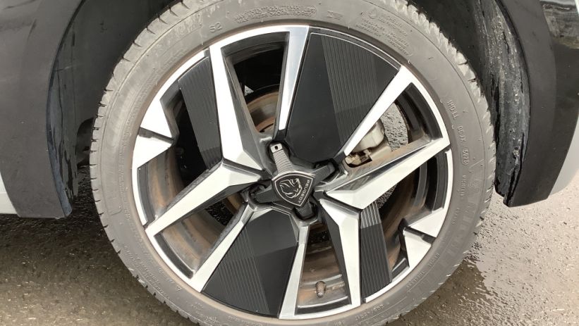 Aperçu du véhicule : 208 PureTech 100 S&S BVM6 GT