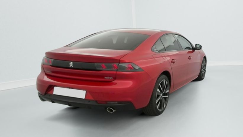 Aperçu du véhicule : Hybrid 225 e-EAT8 GT