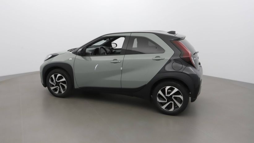 Aperçu du véhicule : 1.0 VVT-I 72CH TEAM PLAYER