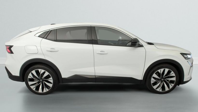 Aperçu du véhicule : E-Tech full hybrid 200ch Techno
