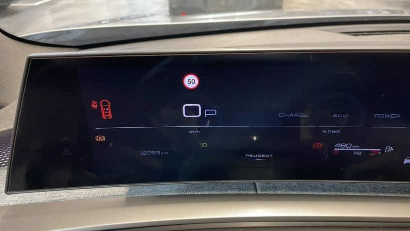Aperçu du véhicule : HYBRID 145CH E-DCS6 GT