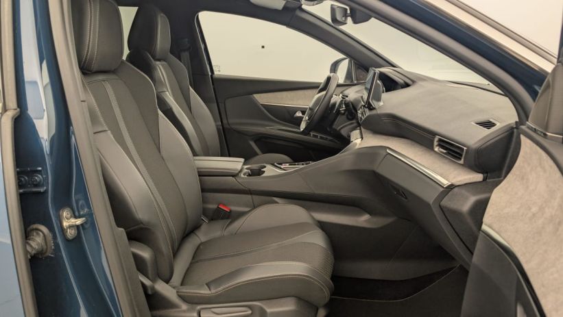 Aperçu du véhicule : Hybrid 136 e-DCS6 GT