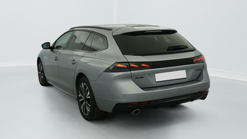 Aperçu du véhicule : Hybrid 225 e-EAT8 Allure