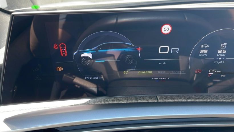 Aperçu du véhicule : Hybrid 145 e-DCS6 Allure