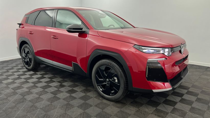 Aperçu du véhicule : Nouveau Hybrid 145 e-DCS6 Max Rouge Rubis avec 1600€ d'équipements inclus