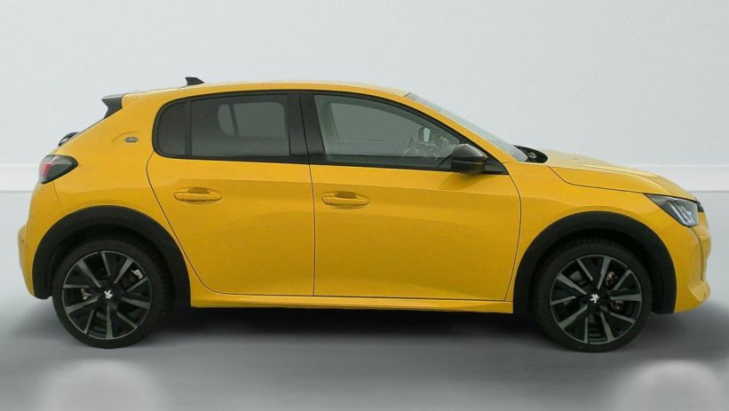 Aperçu du véhicule : 50 KWH 136CH GT