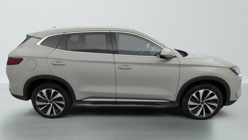 Aperçu du véhicule : 1.5L DM-I 218 CH PHEV COMFORT