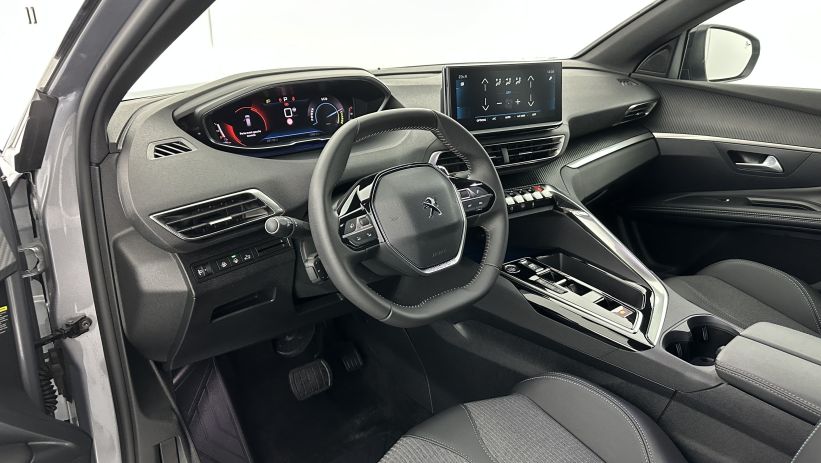 Aperçu du véhicule : 1.2 Hybrid 136ch Allure Pack e-DCS6