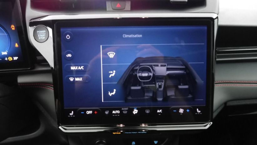 Aperçu du véhicule : 1.0 ECOBOOST HYBRID 125CH ST LINE S&S POWERSHIFT