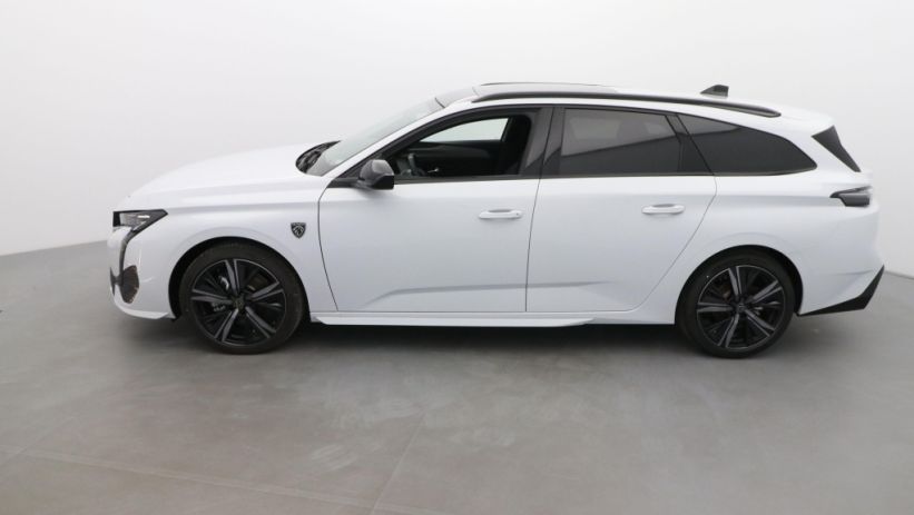 Aperçu du véhicule : 1.2 HYBRID 136CH GT E-DCS6