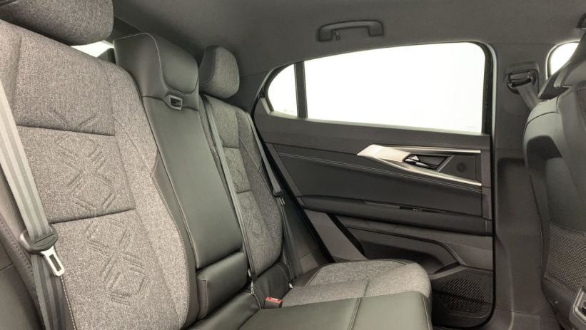 Aperçu du véhicule : E-Tech full hybrid 200ch Techno