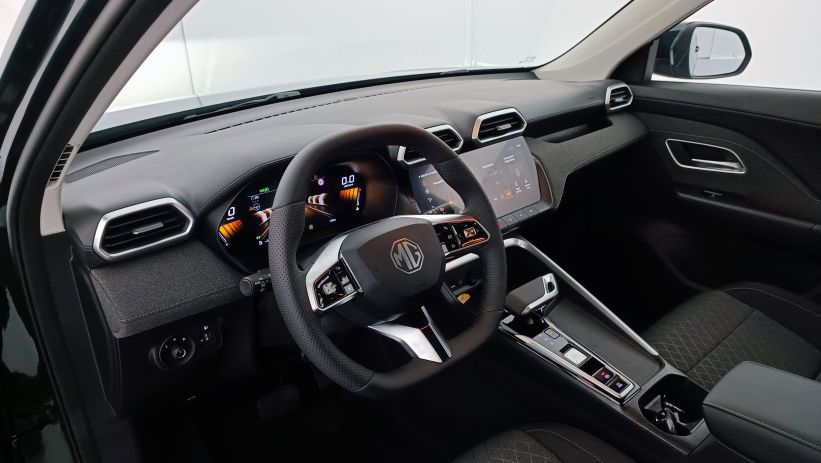 Aperçu du véhicule : 1.5 Hybrid+ 197ch Comfort