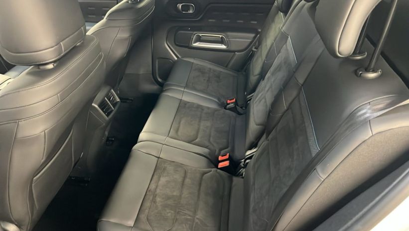 Aperçu du véhicule : Hybride Rechargeable 180 e-EAT8 Feel Pack