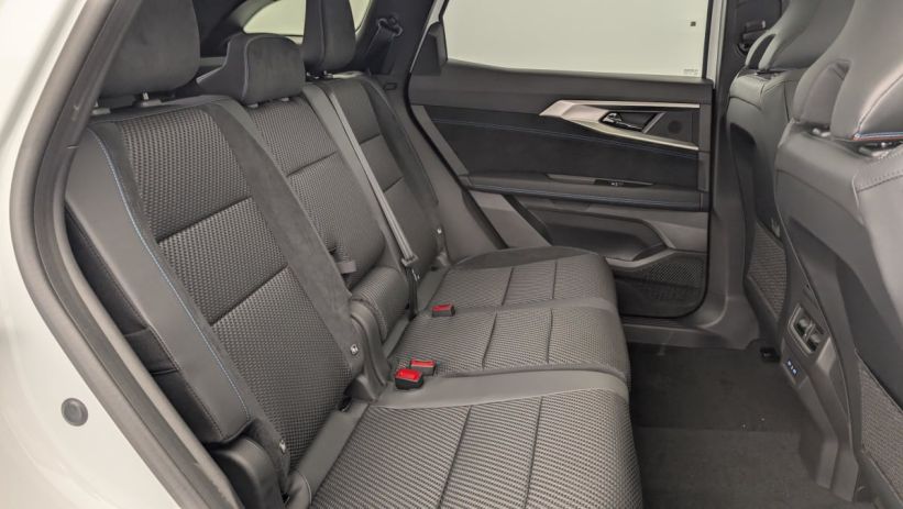 Aperçu du véhicule : FULL HYBRID E-TECH 200 CH 7PL ESPRIT ALPINE