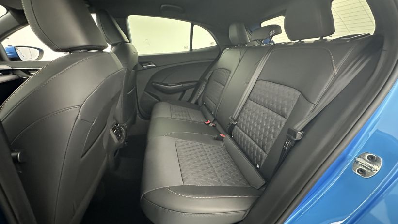 Aperçu du véhicule : 1.5 Hybrid+ 195ch Luxury
