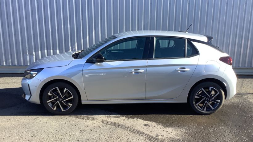 Aperçu du véhicule : CORSA 1.2 Turbo 100 ch GS