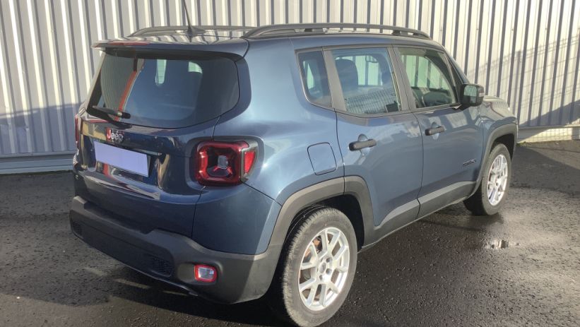 Aperçu du véhicule : RENEGADE 1.5 Turbo T4 130 ch BVR7 e-Hybrid Altitude