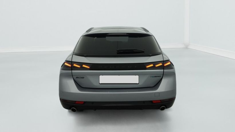 Aperçu du véhicule : Hybrid 180 e-EAT8 Allure