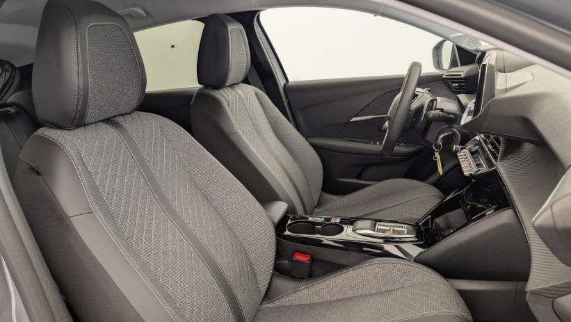 Aperçu du véhicule : Hybrid 100 e-DCS6 Allure