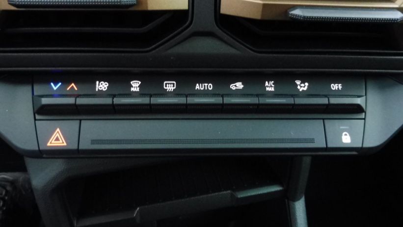 Aperçu du véhicule : 1.2 TCE MILD HYBRID 130CH EXTREME 4X2