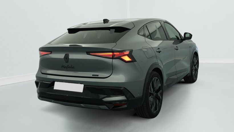 Aperçu du véhicule : hyper hybrid E-Tech 4x4 300 esprit Alpine