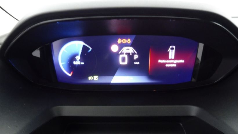 Aperçu du véhicule : TAILLE XL - 1.5 BLUEHDI 130CH S&S GT EAT8 7 PLACES