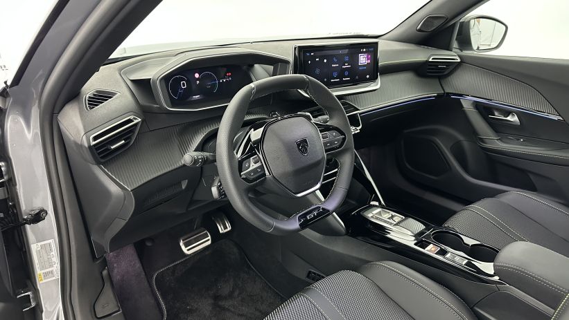 Aperçu du véhicule : 1.2 Hybrid 145ch GT e-DCS6