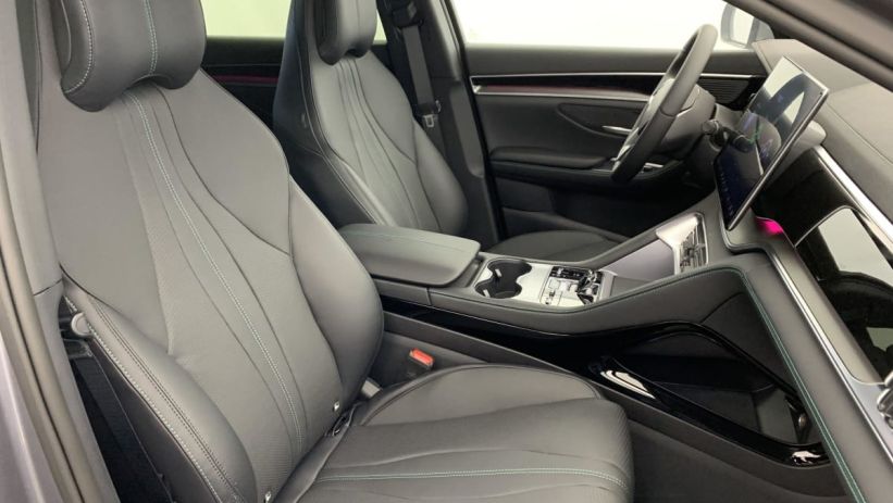 Aperçu du véhicule : 1.5L DM-I 218 CH PHEV COMFORT