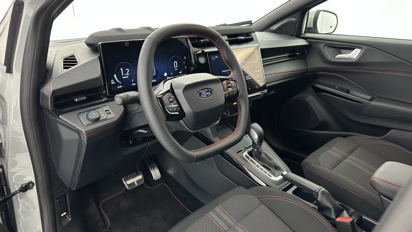 Aperçu du véhicule : 1.0 EcoBoost 125ch mHEV Powershift ST-Line