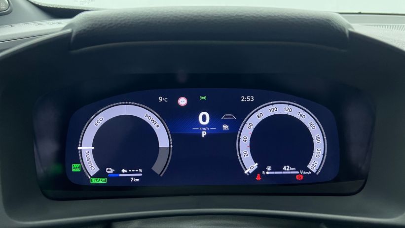 Aperçu du véhicule : Hybride Rechargeable 225 GR Sport Gris Chrome - Toit Noir