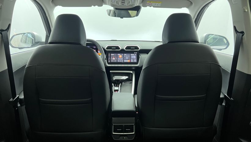 Aperçu du véhicule : 1.5 L Hybrid+ 197 ch Toit panoramique ouvrant Luxury Cosmic Silver avec 650€ d'équipements inclus