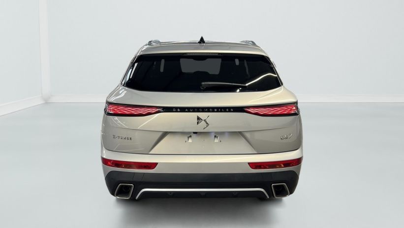 Aperçu du véhicule : Hybride Rechargeable E-Tense 225 EAT8 Opera