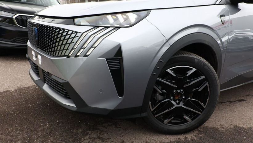 Aperçu du véhicule : Hybrid 145 GT Pano ComfortP GPS