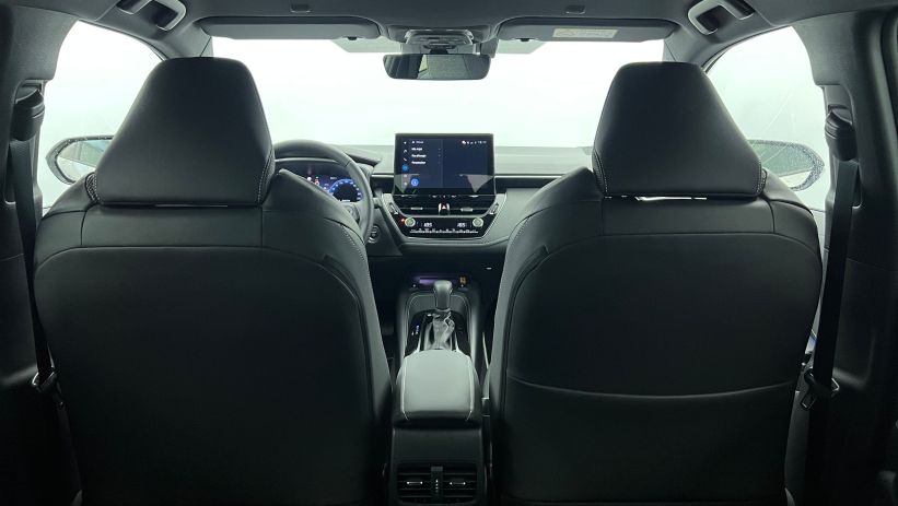 Aperçu du véhicule : Hybride 178ch Design Gris Argent avec 2590€ d'équipements inclus