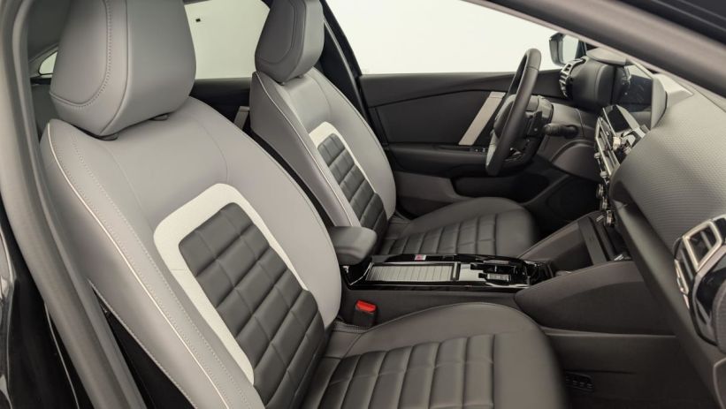 Aperçu du véhicule : Hybride 136 e-DCS6 Max