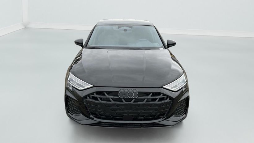 Aperçu du véhicule : 45 TFSI E HYBRIDE RECHARGEABLE 272 S TRONIC 6 S LINE