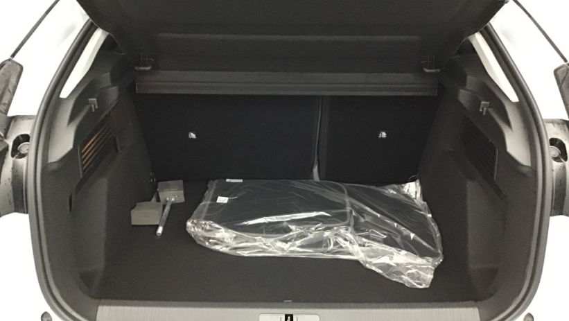 Aperçu du véhicule : C4 Hybride 145 e-DCS6 Collection