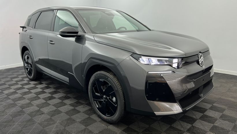 Aperçu du véhicule : Nouveau Hybrid 145 ch e-DCS6 Plus Gris Platinium avec 2200€ d'équipements inclus