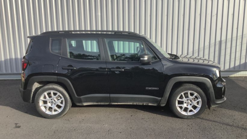 Aperçu du véhicule : RENEGADE 1.5 Turbo T4 130 ch BVR7 e-Hybrid Altitude