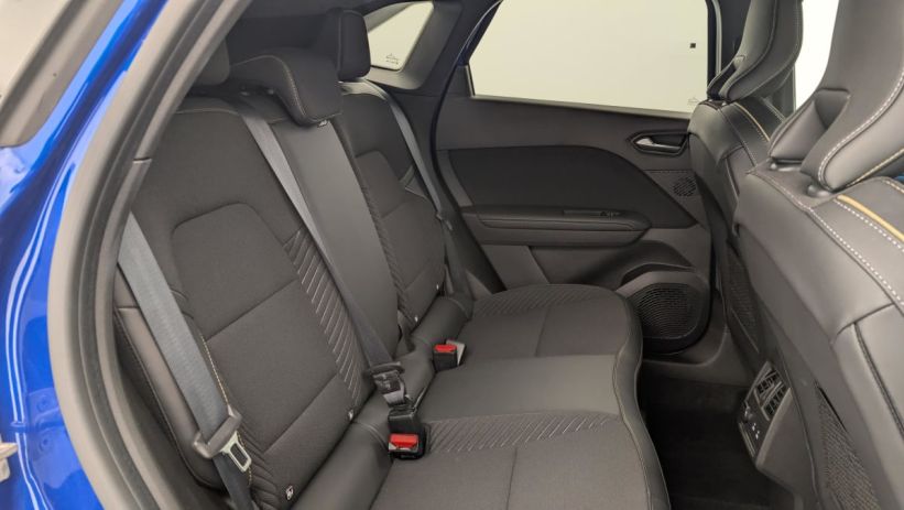 Aperçu du véhicule : E-Tech full hybrid 145 Iconic