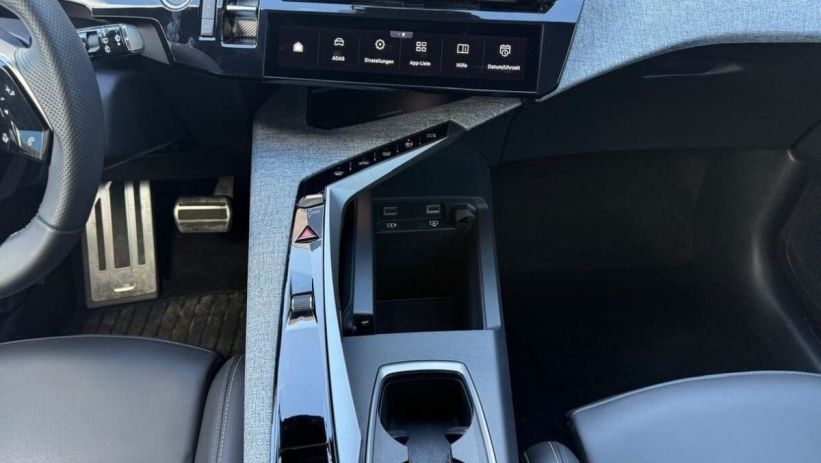 Aperçu du véhicule : Hybrid 145 gt e-dcs6