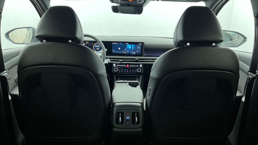 Aperçu du véhicule : 1.6 T-GDI 239 Hybrid BVA6 Executive Ecotronic Gray avec 1160€ d'équipements inclus