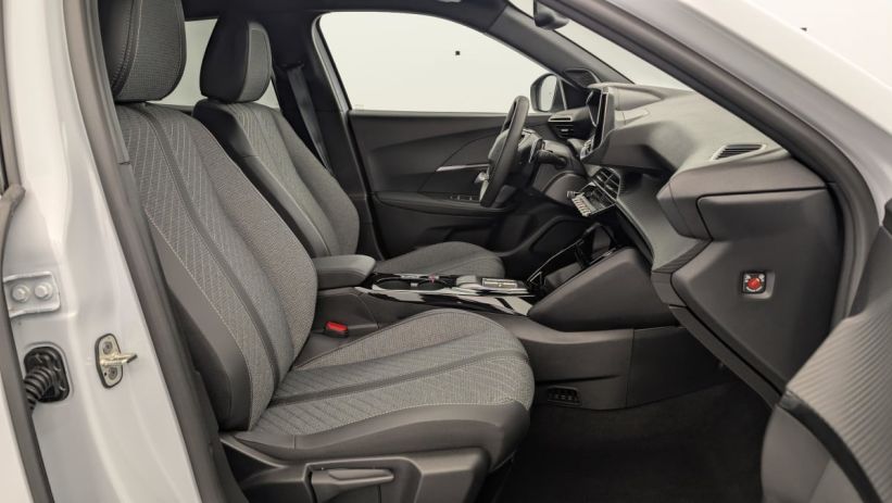 Aperçu du véhicule : Hybrid 136 e-DCS6 Allure