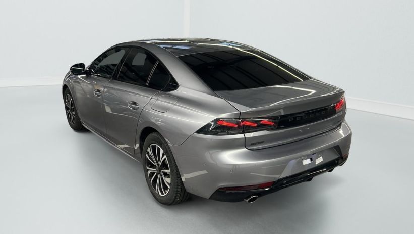 Aperçu du véhicule : Hybrid 225 e-EAT8 Allure