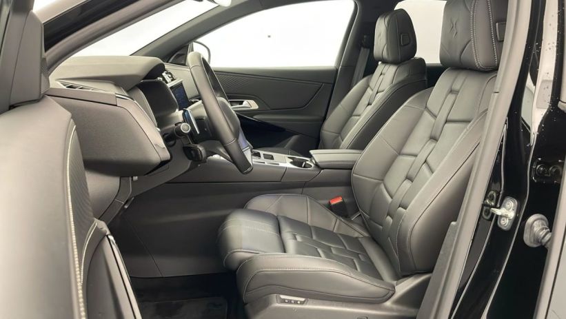 Aperçu du véhicule : Hybride Rechargeable E-Tense 225 EAT8 Opera