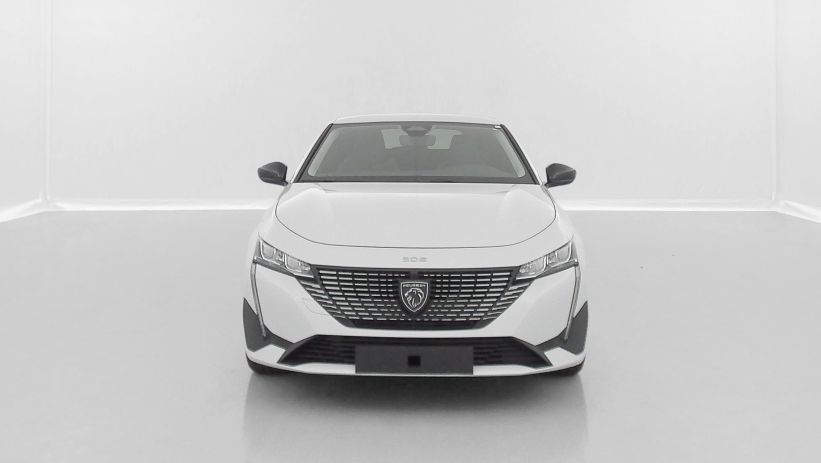Aperçu du véhicule : III 1.2 Hybrid 145ch Allure e-DCS6